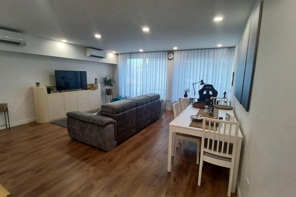 A H - Apartment Oporto Downtown Exterior foto